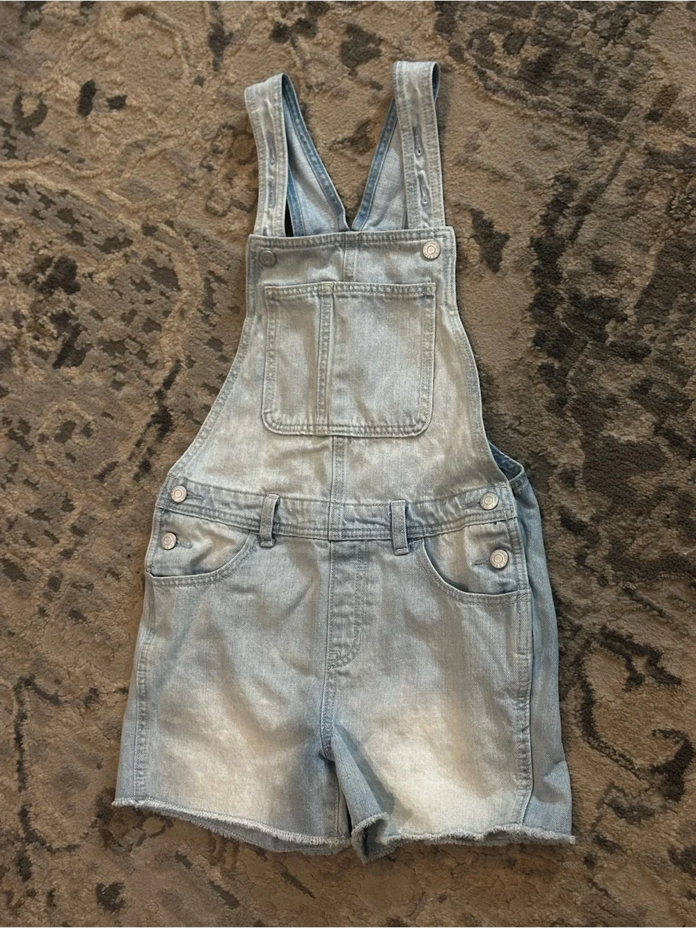 OLD NAVY Light Wash Denim Short Overalls in Light Blue